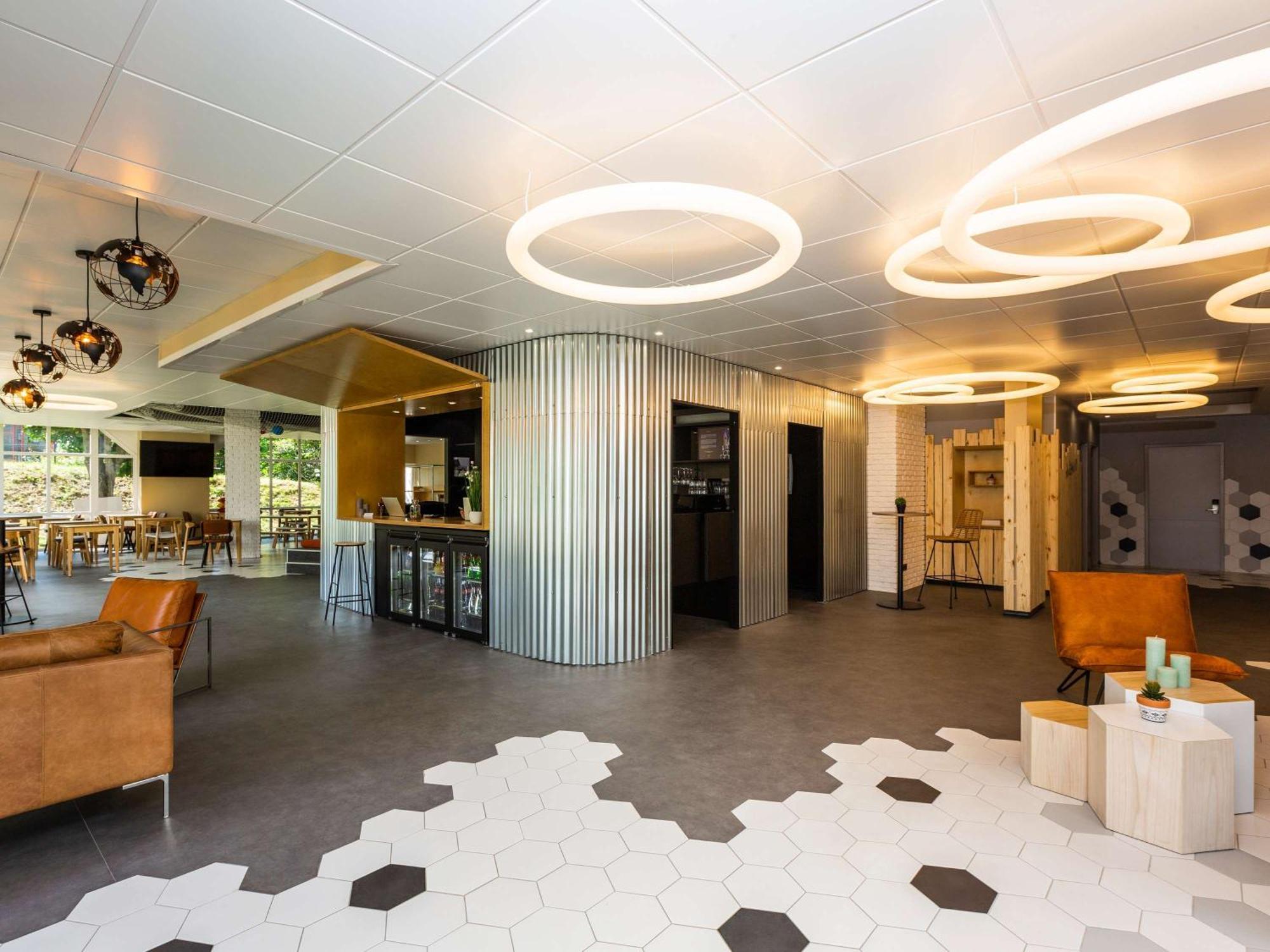 Ibis Styles Bobigny Centre Prefecture Hotel Exterior photo