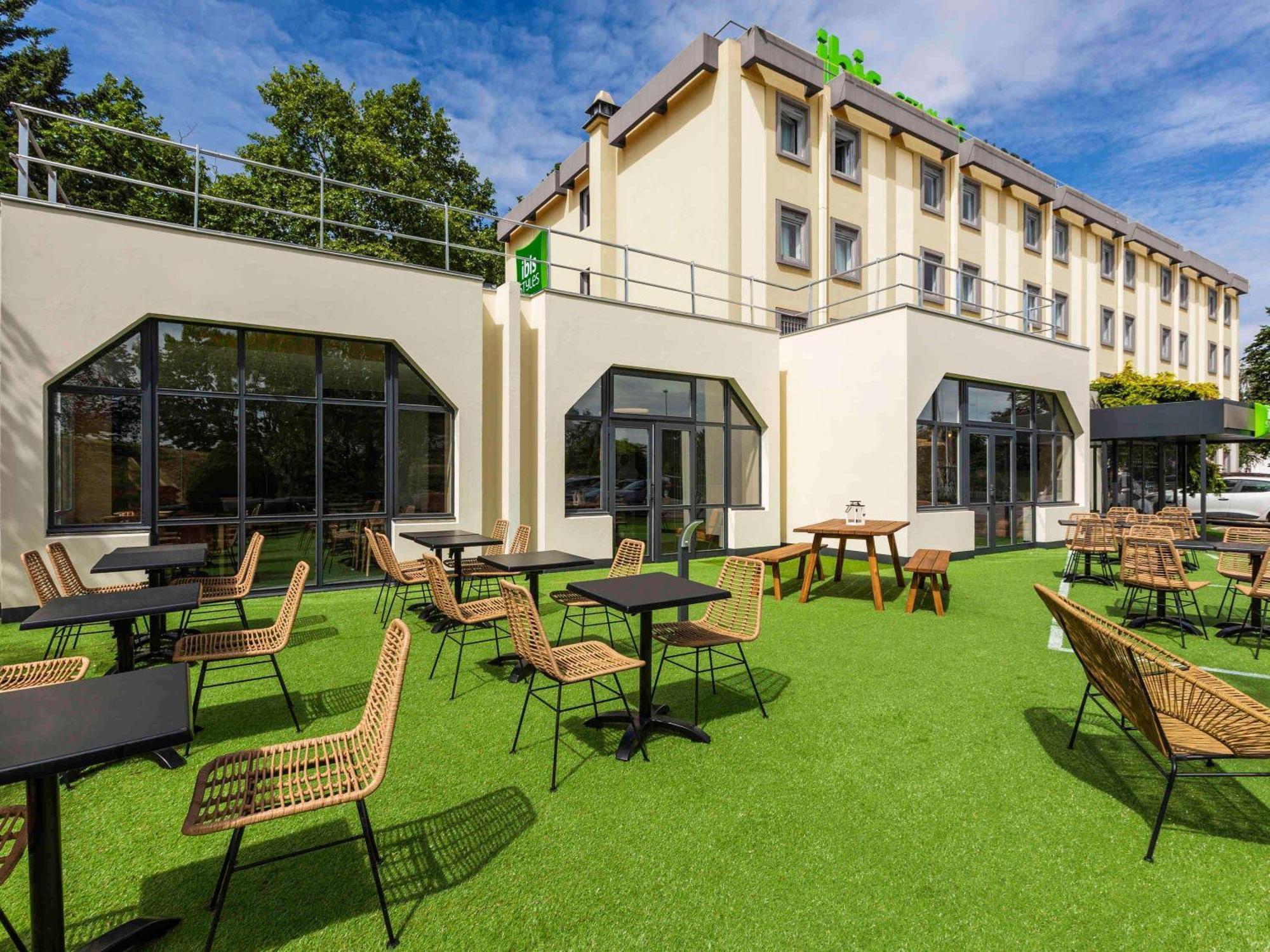 Ibis Styles Bobigny Centre Prefecture Hotel Exterior photo