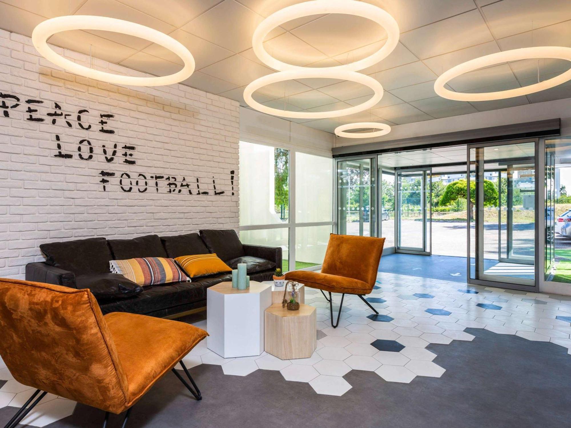 Ibis Styles Bobigny Centre Prefecture Hotel Exterior photo